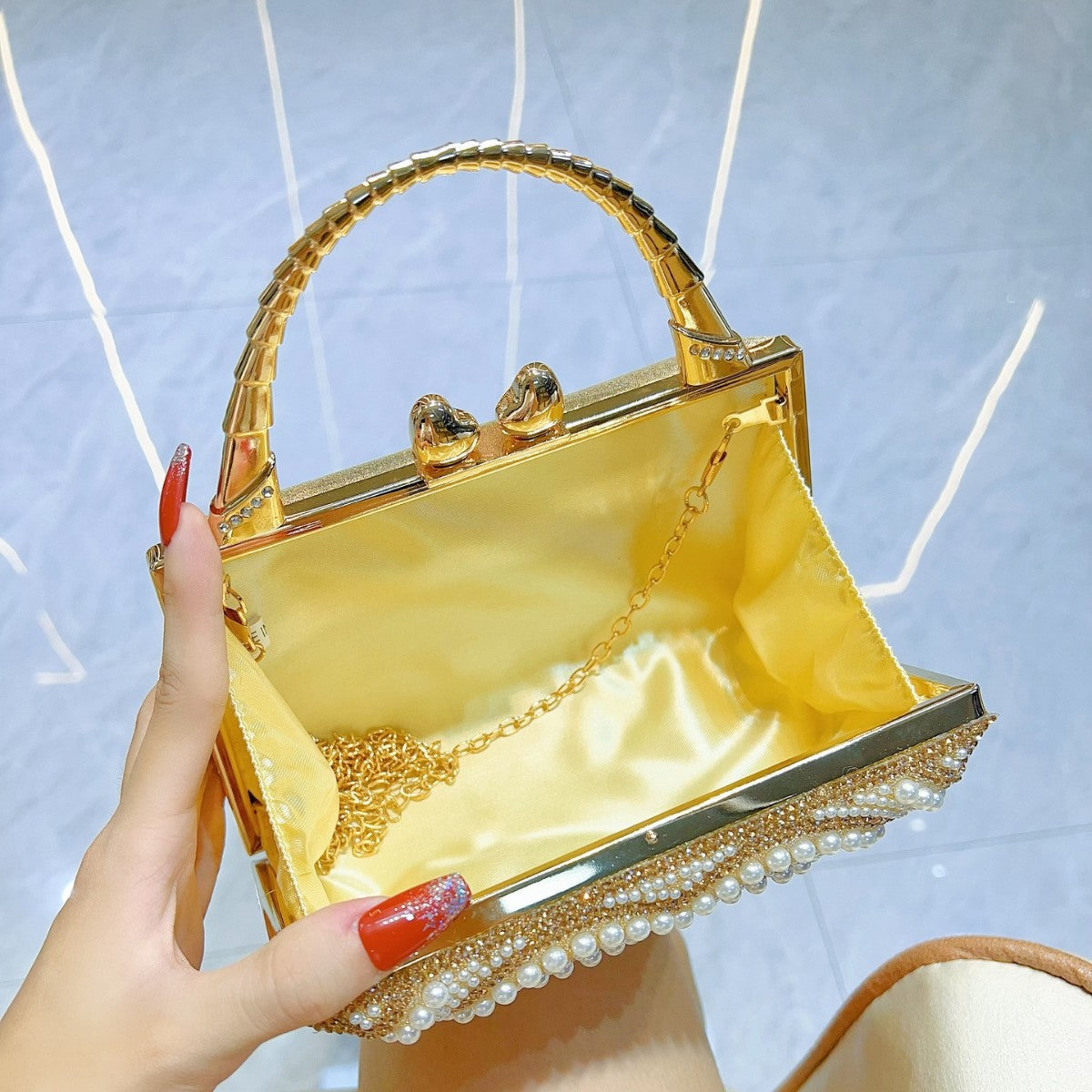 Fashionable Diamond Eevening Bag