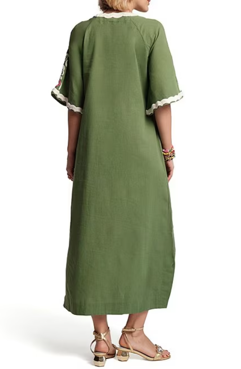 Charming Peacock Embroidery Split V-Neck 3/4 Sleeve Caftan