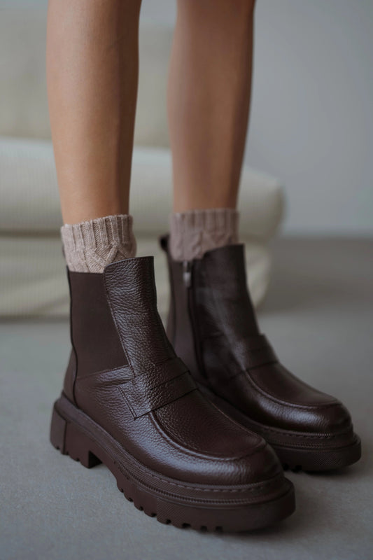 Women's Leather Elastic Detail Boots