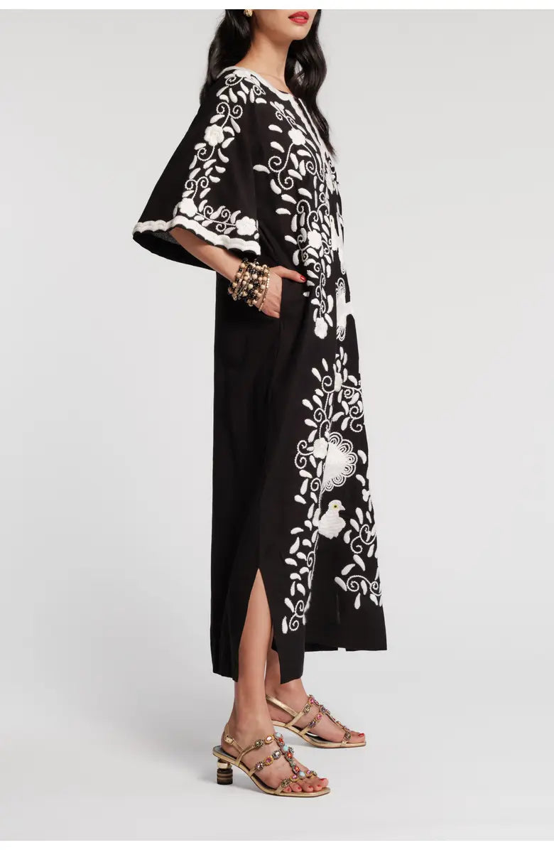 Charming Peacock Embroidery Split V-Neck 3/4 Sleeve Caftan