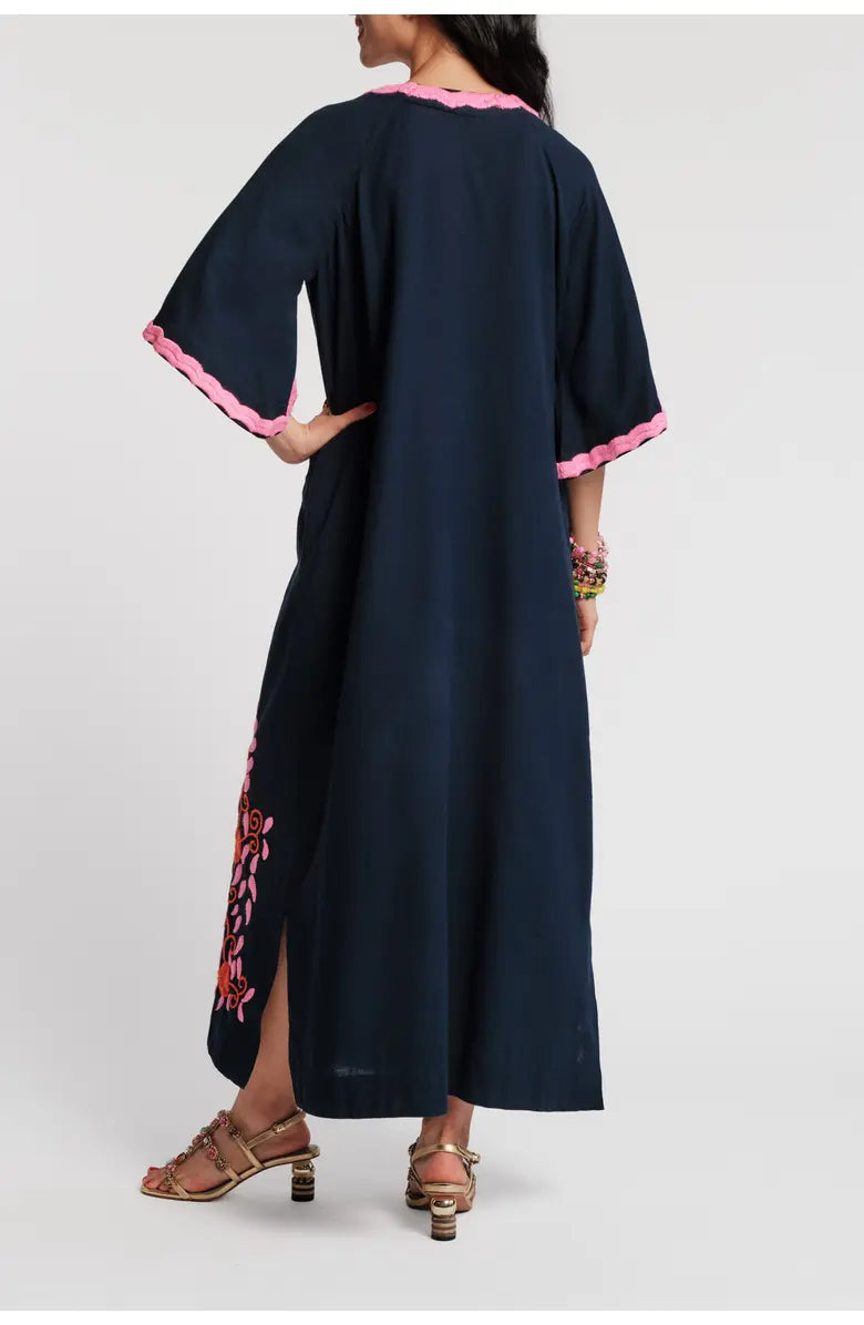 Charming Peacock Embroidery Split V-Neck 3/4 Sleeve Caftan