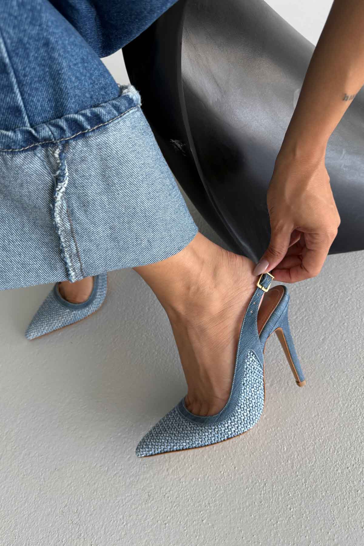 Women’s Elegant Pointed Toe Backless Slingback Stiletto Heels