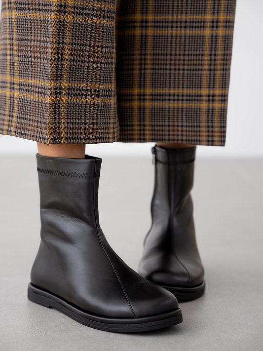 Women's Leather Side Zipper Boots