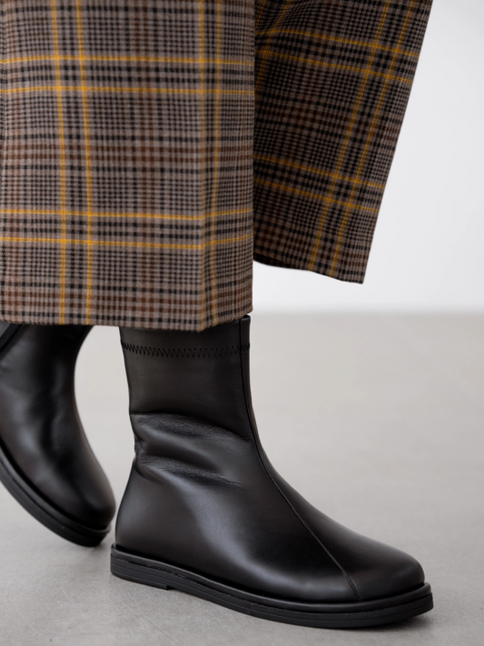 Women's Leather Side Zipper Boots