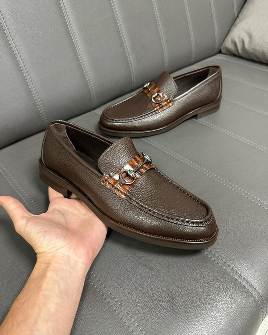 Casual lightweight textured loafers